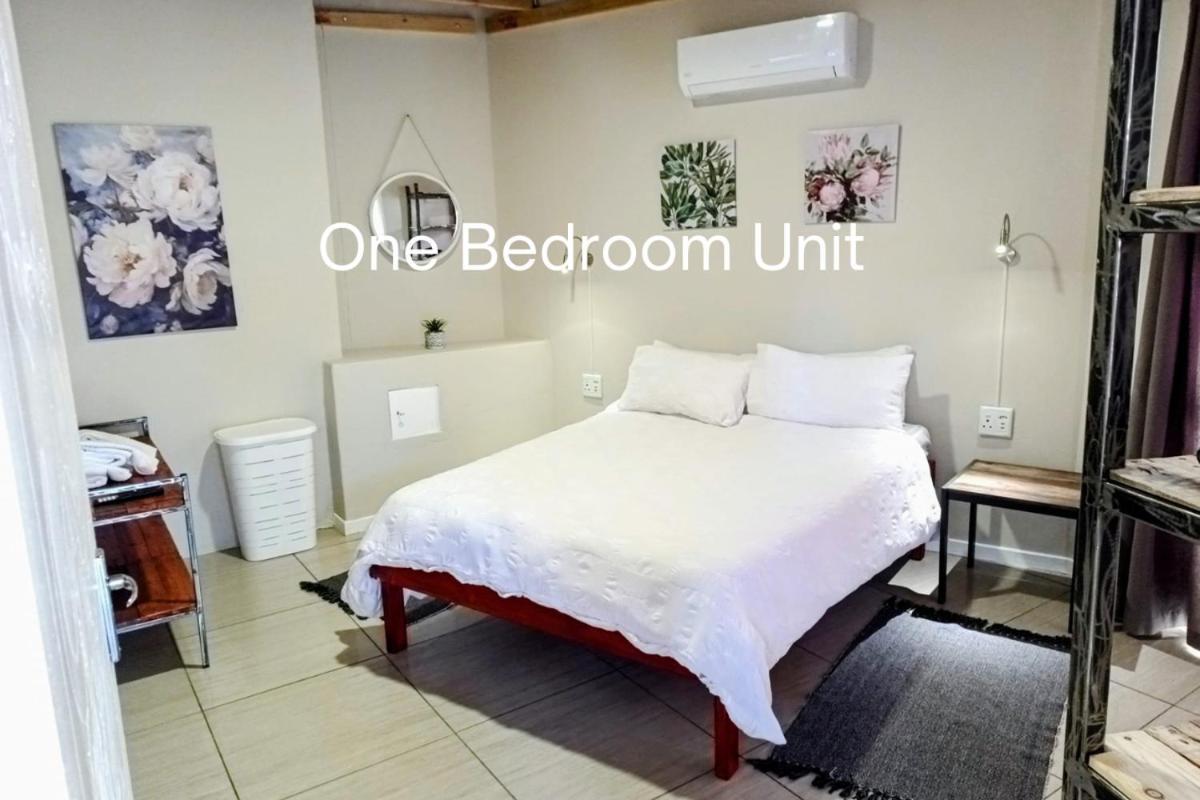 شقة Bateleur Self Catering Cc ويندهوك المظهر الخارجي الصورة