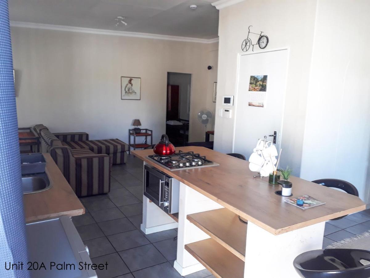 شقة Bateleur Self Catering Cc ويندهوك المظهر الخارجي الصورة